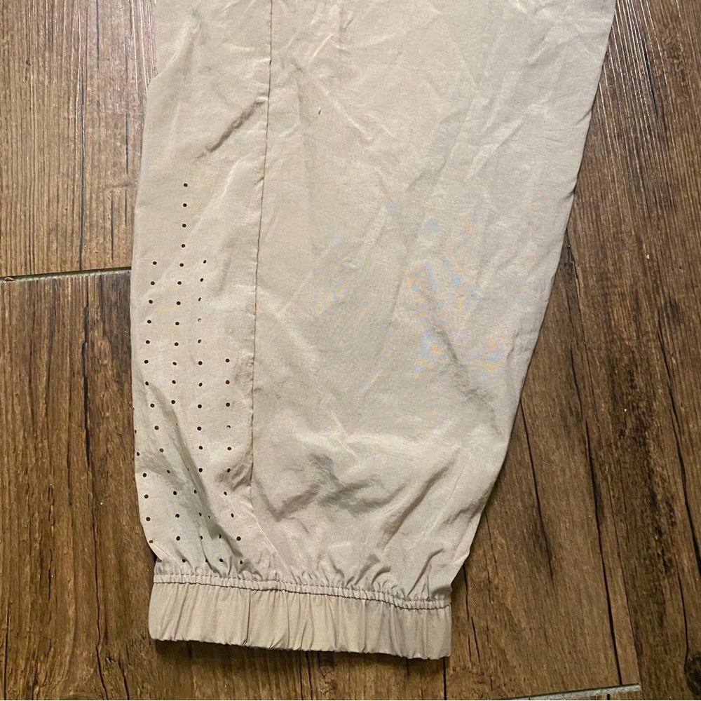 Men's Lightweight Elastic-Waist Jogger Pants - Beige - Picture 3 of 7